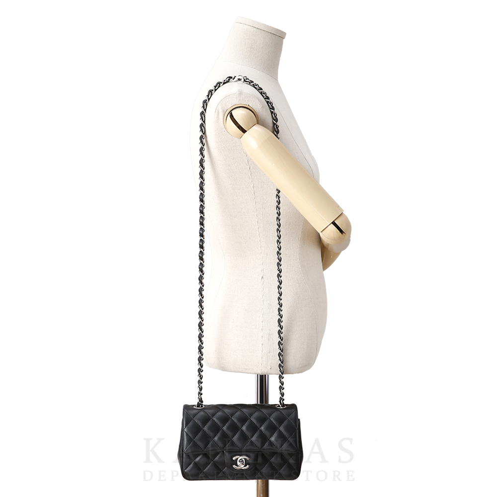 CHANEL(USED)샤넬 클래식 램스킨 뉴미니