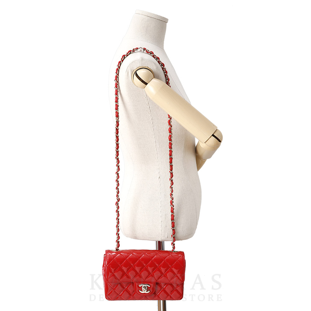 CHANEL(USED)샤넬 클래식 페이던트 뉴미니 크로스백