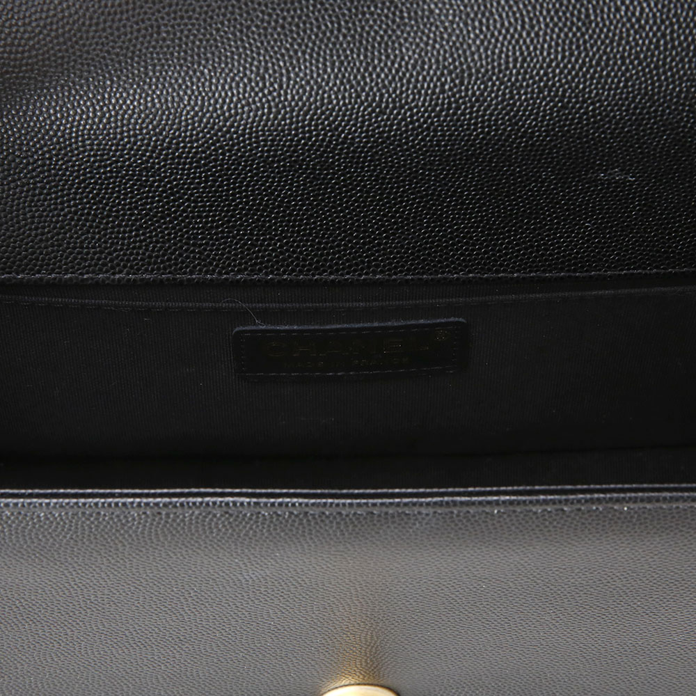 CHANEL(USED)샤넬 보이샤넬 캐비어 미듐 금장
