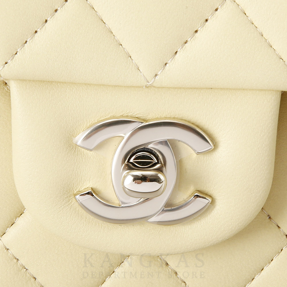 CHANEL(NEW)샤넬 클래식 램스킨 뉴미니 탑 핸들백 (새상품) NEW PRODUCT