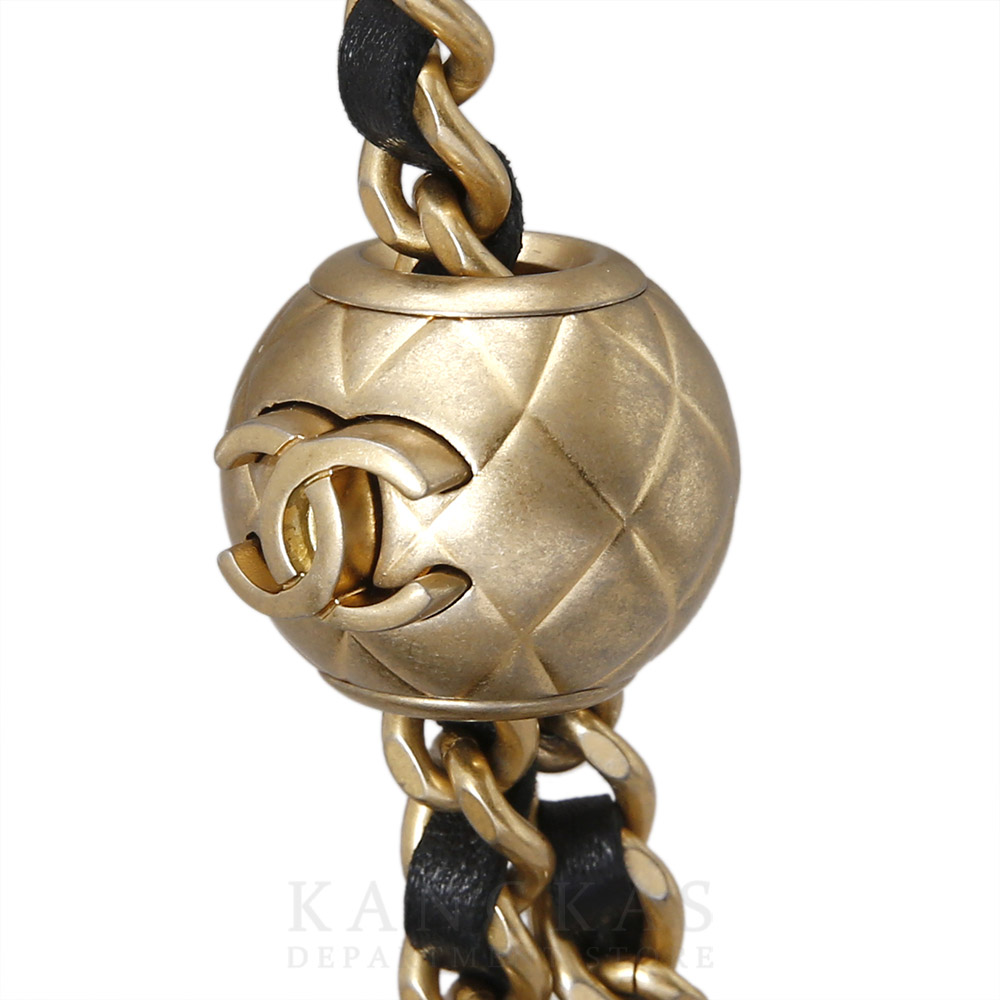CHANEL(USED)샤넬 클래식 램스킨 골든볼 WOC