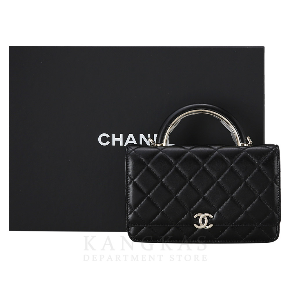 CHANEL(NEW)샤넬 시즌 램스킨 탑 핸들 WOC (새상품) NEW PRODUCT