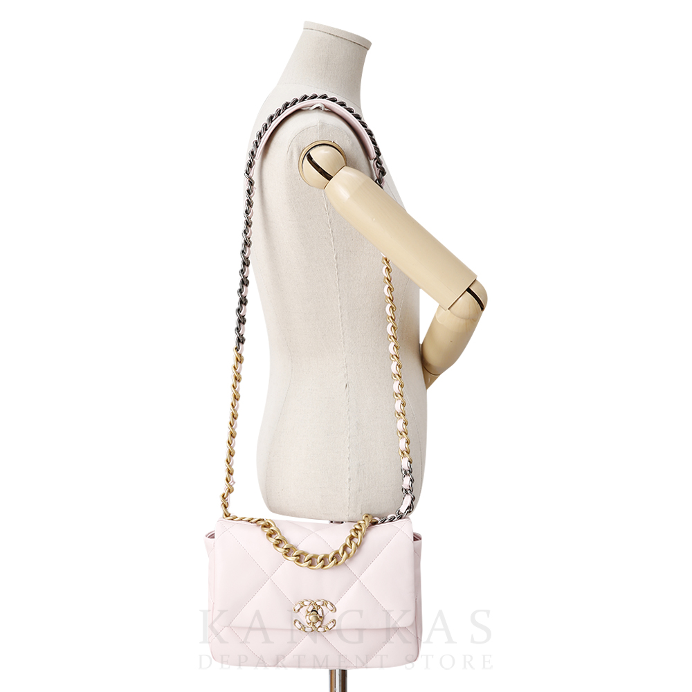 CHANEL(NEW)샤넬 19백 미디움 (새상품) NEW PRODUCT