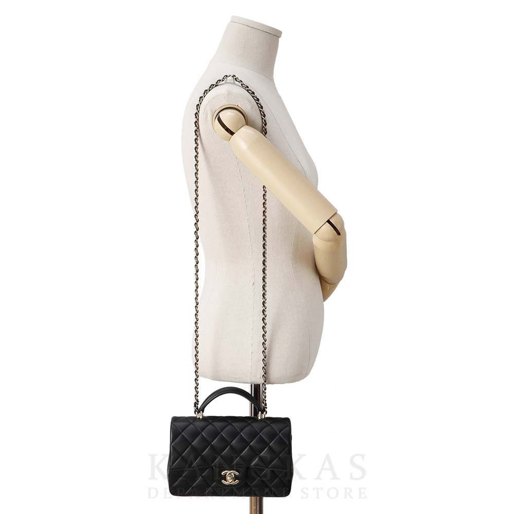 CHANEL(USED)샤넬 클래식 램스킨 뉴미니 탑 핸들백