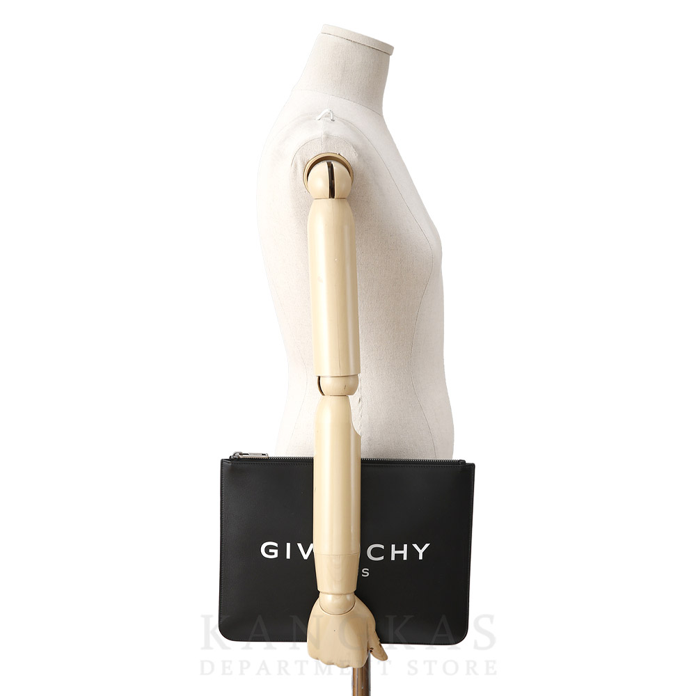 GIVENCHY(USED)지방시 레터링 클러치