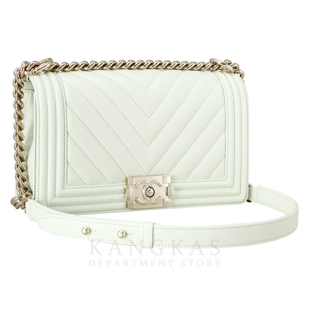 CHANEL(NEW)샤넬 보이샤넬 쉐브론 미듐 (새상품) NEW PRODUCT