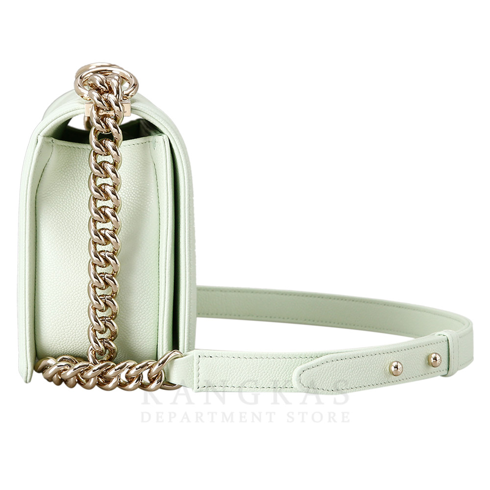 CHANEL(NEW)샤넬 보이샤넬 쉐브론 미듐 (새상품) NEW PRODUCT
