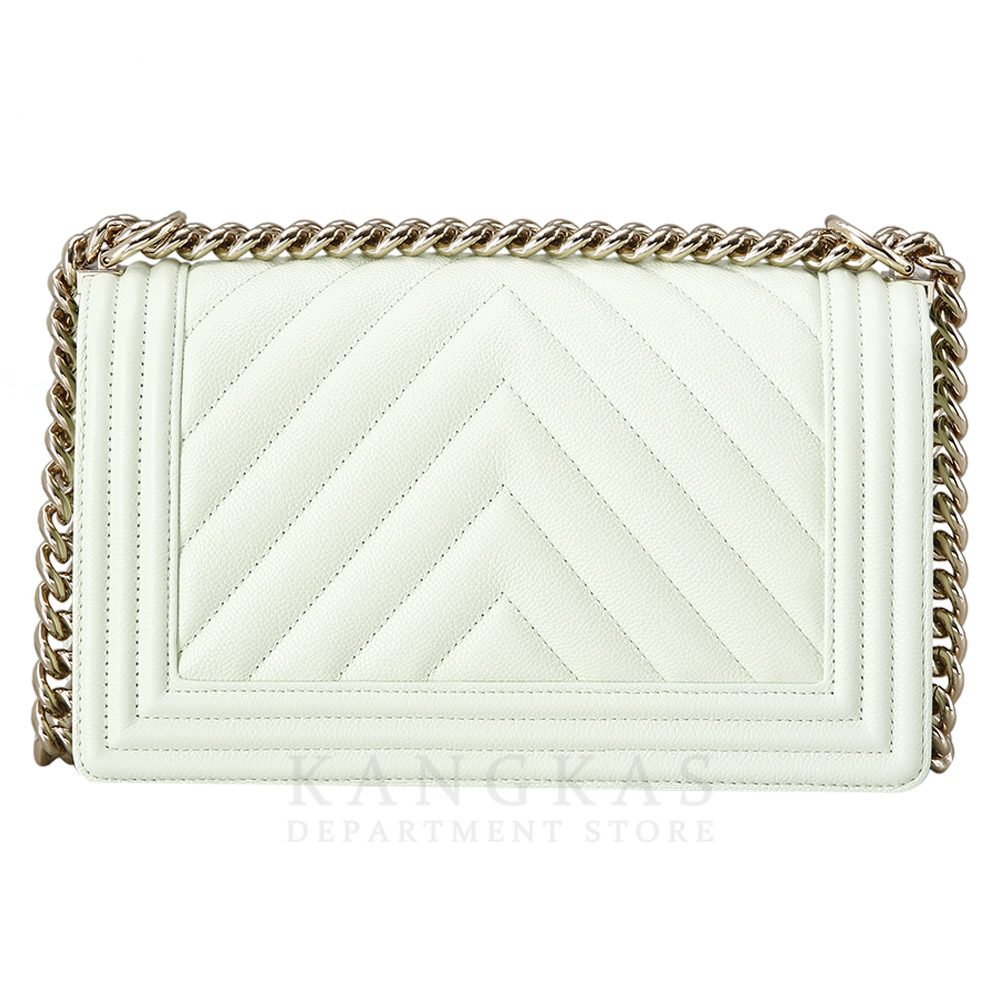 CHANEL(NEW)샤넬 보이샤넬 쉐브론 미듐 (새상품) NEW PRODUCT