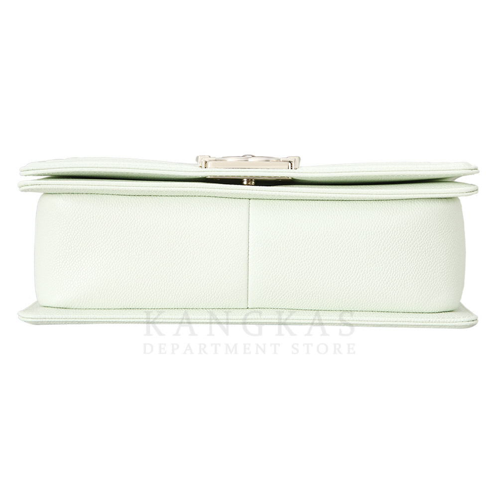 CHANEL(NEW)샤넬 보이샤넬 쉐브론 미듐 (새상품) NEW PRODUCT