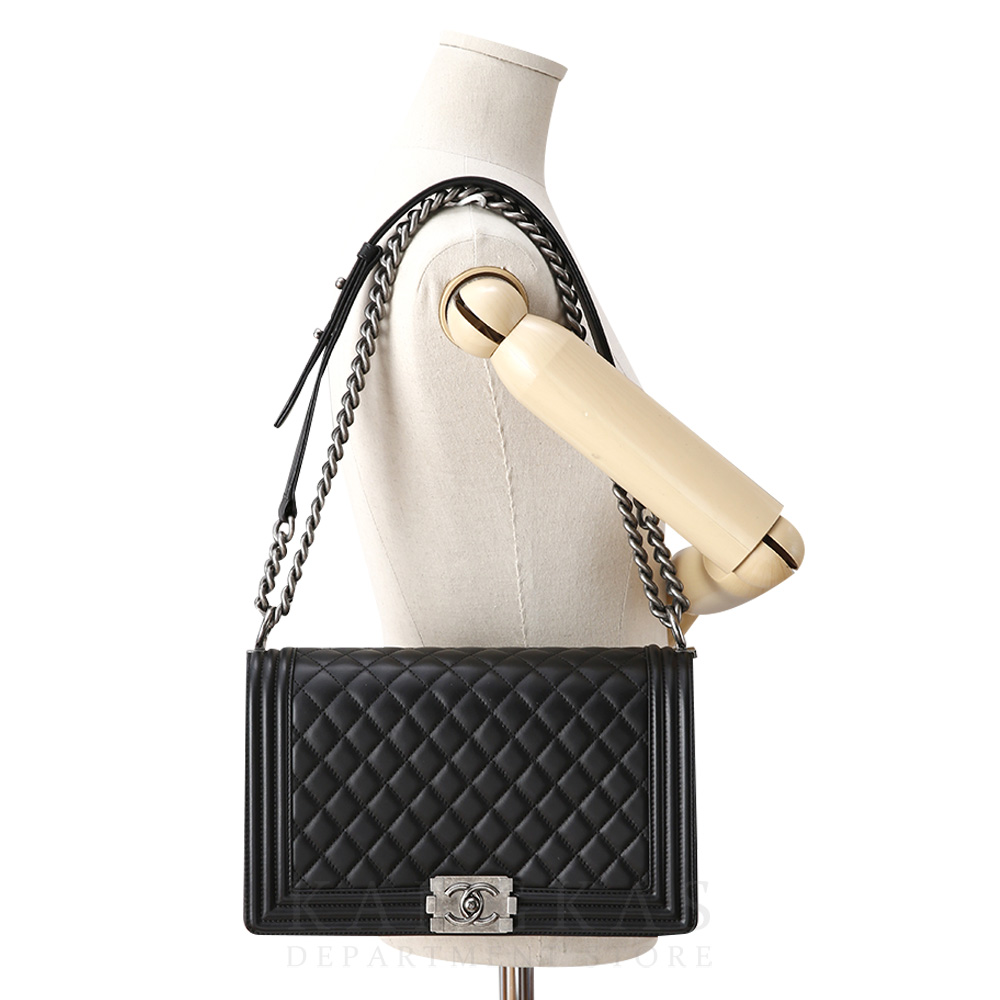 CHANEL(USED)샤넬 보이샤넬  램스킨 뉴미듐