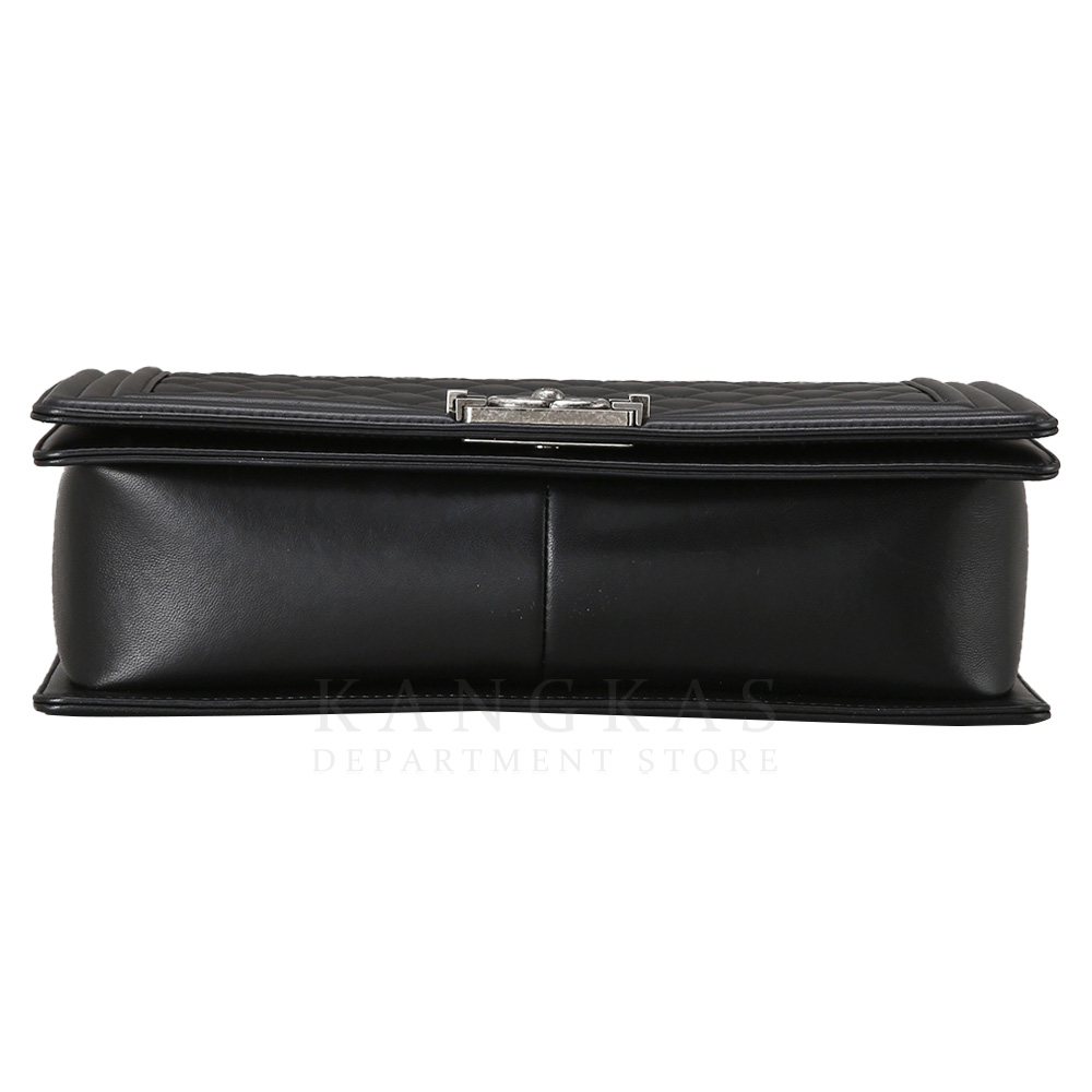 CHANEL(USED)샤넬 보이샤넬  램스킨 뉴미듐