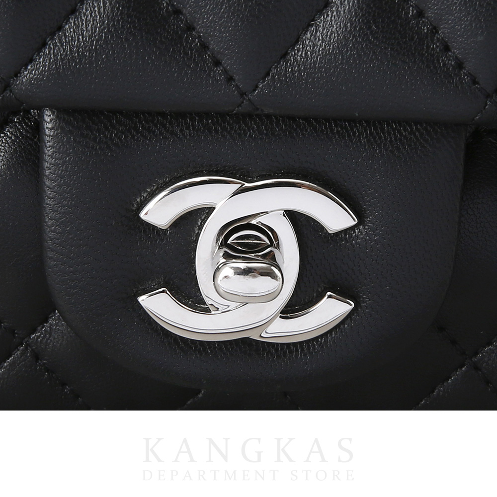 CHANEL(USED)샤넬 클래식 램스킨 쁘띠삭