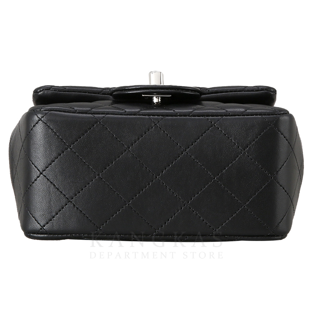 CHANEL(USED)샤넬 클래식 램스킨 쁘띠삭