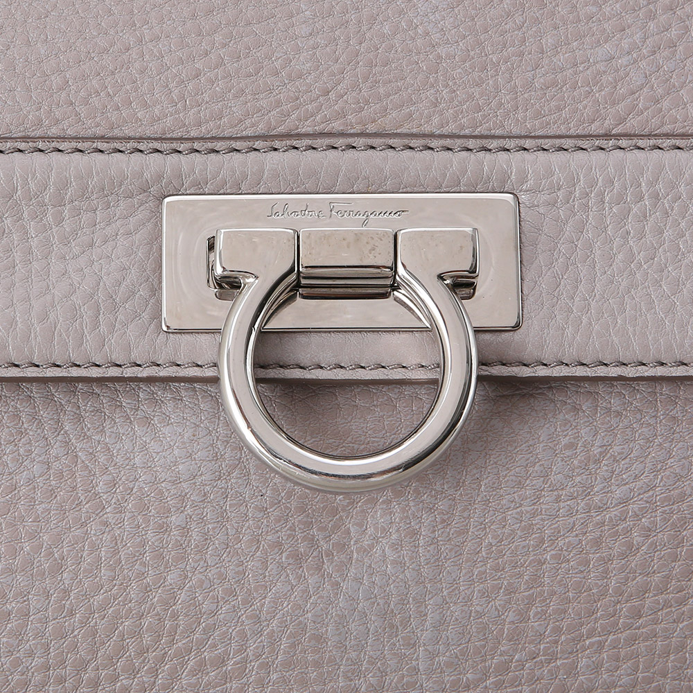 FERRAGAMO(USED)페레가모 간치니 플랩 탑 핸들백