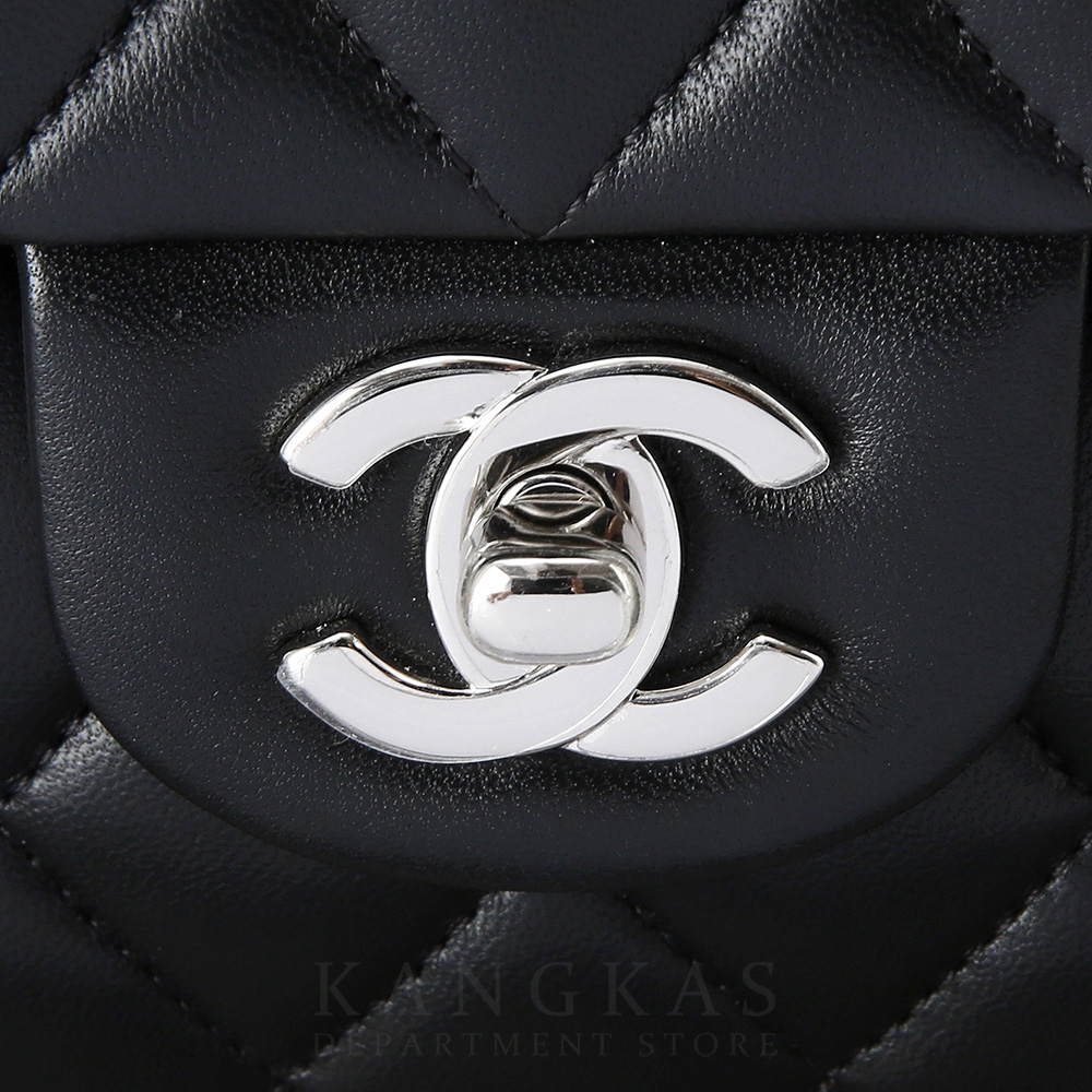 CHANEL(USED)샤넬 램스킨 클래식 미듐 플랩백