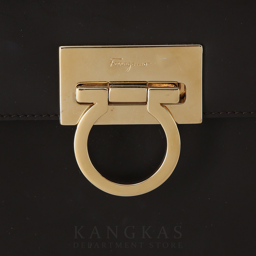FERRAGAMO(USED)페레가모 켈리 탑 핸들백