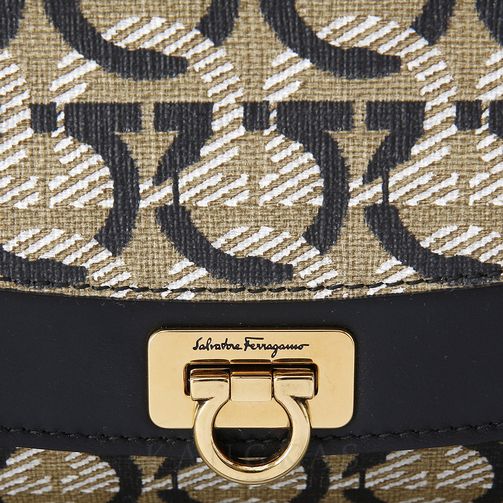 FERRAGAMO(USED)페레가모 간치니 모노그램 크로스백