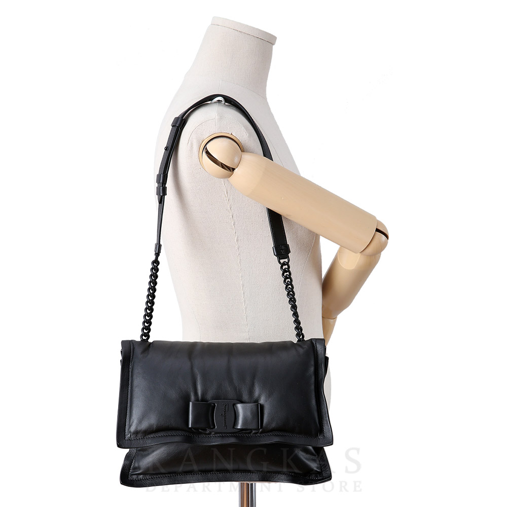 FERRAGAMO(USED)페레가모 바라리본 푸퍼 숄더백