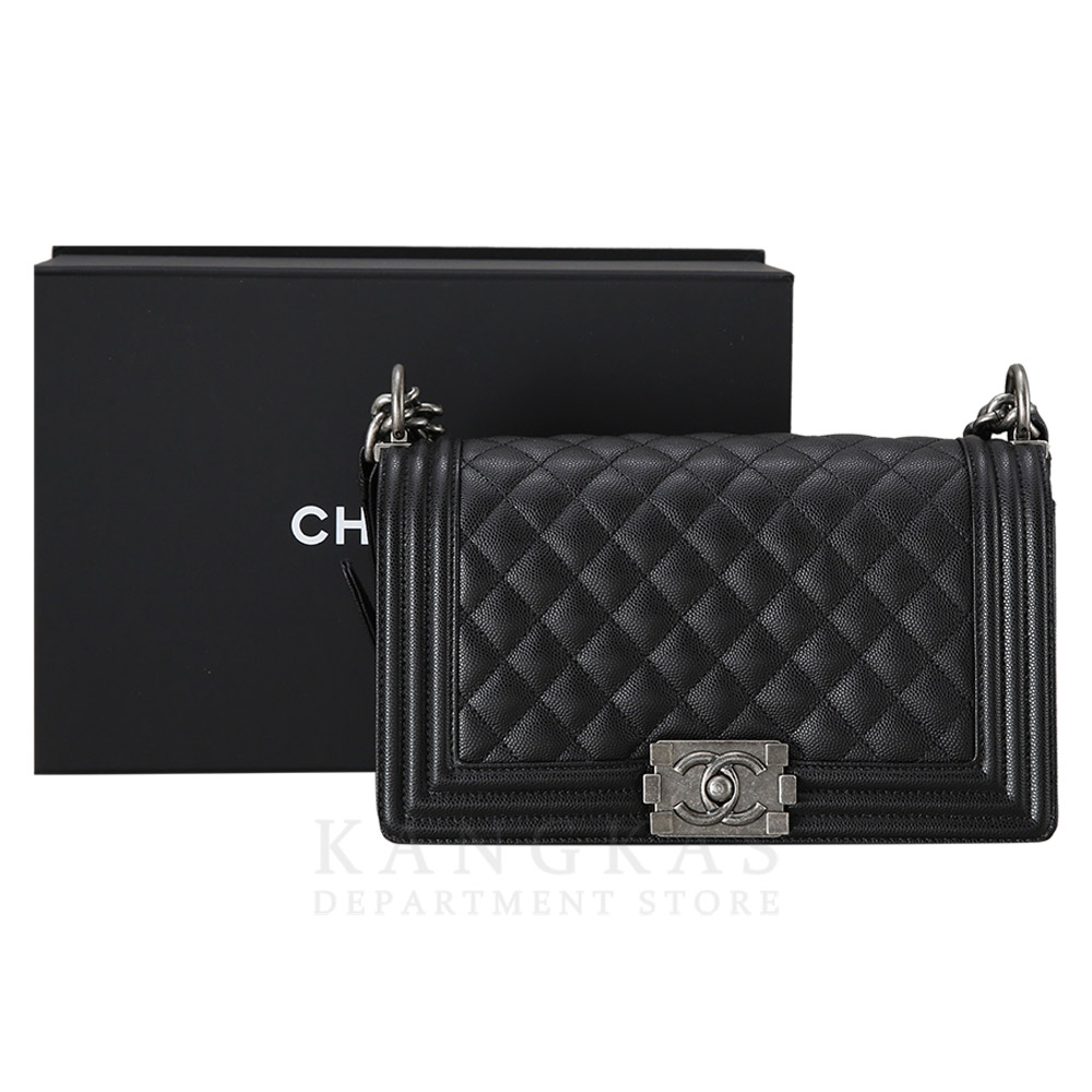CHANEL(NEW)샤넬 보이샤넬 캐비어 미듐 (새상품) NEW PRODUCT