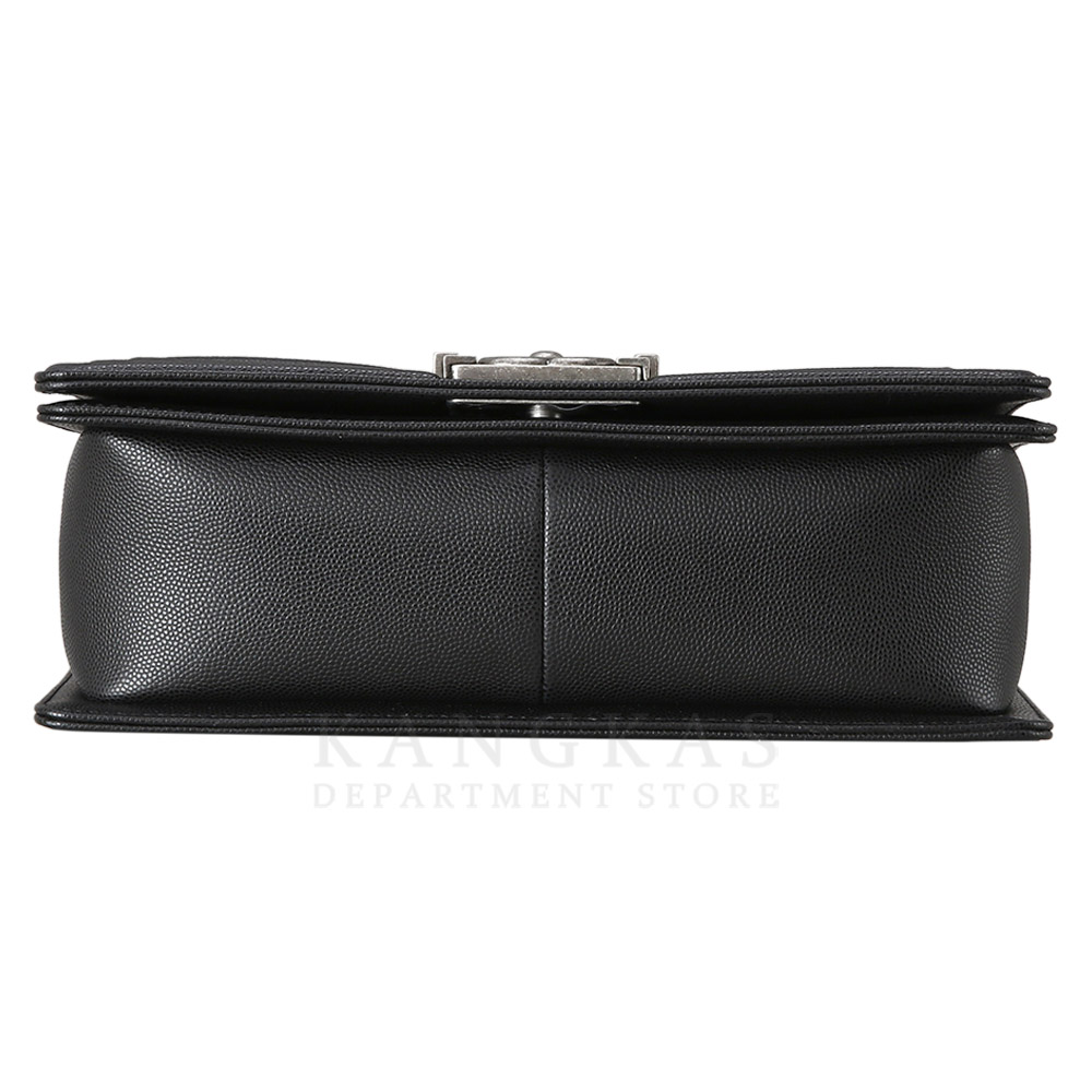 CHANEL(NEW)샤넬 보이샤넬 캐비어 미듐 (새상품) NEW PRODUCT
