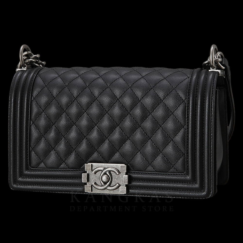 CHANEL(NEW)샤넬 보이샤넬 캐비어 미듐 (새상품) NEW PRODUCT