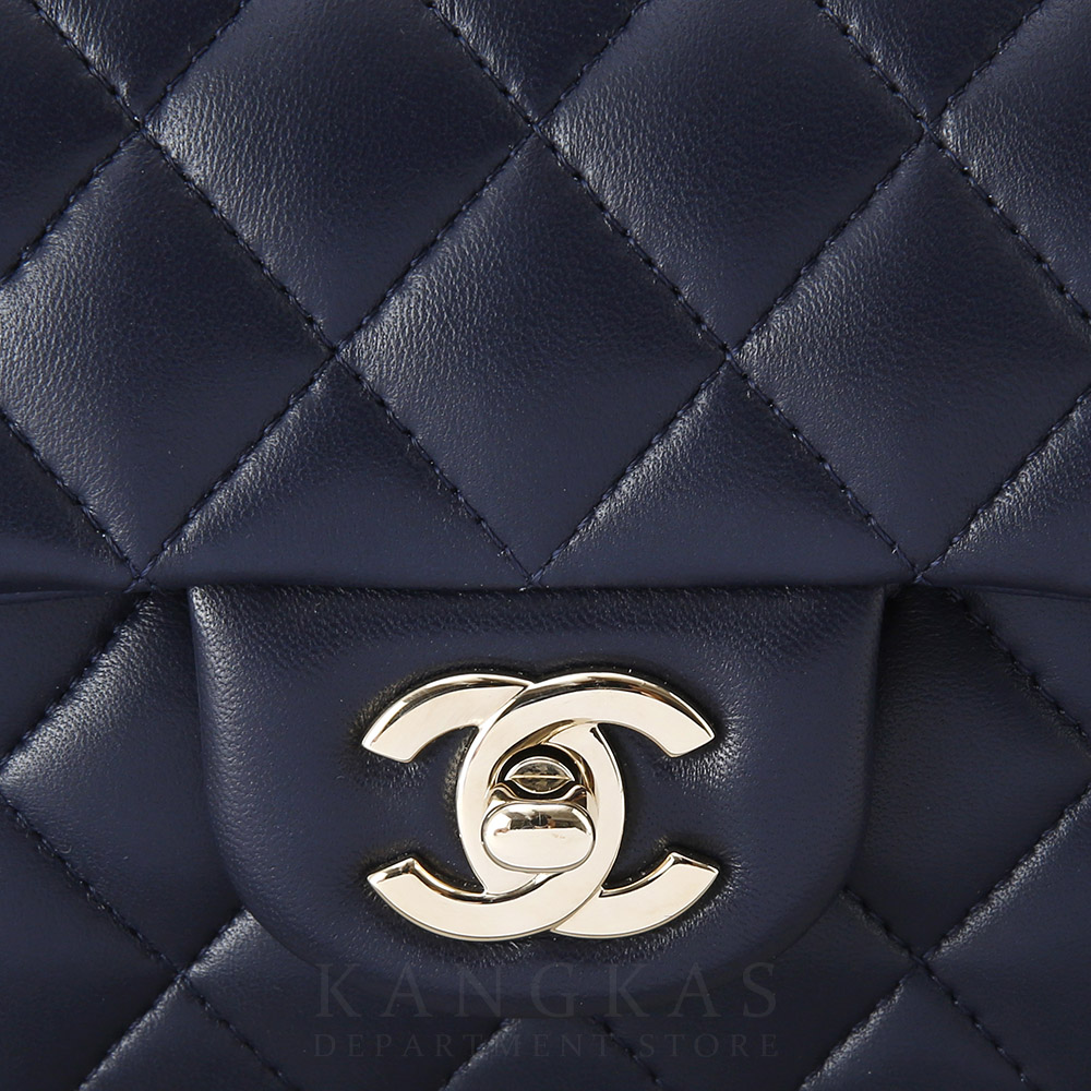 CHANEL(USED)샤넬 클래식 뉴미니 탑 핸들백