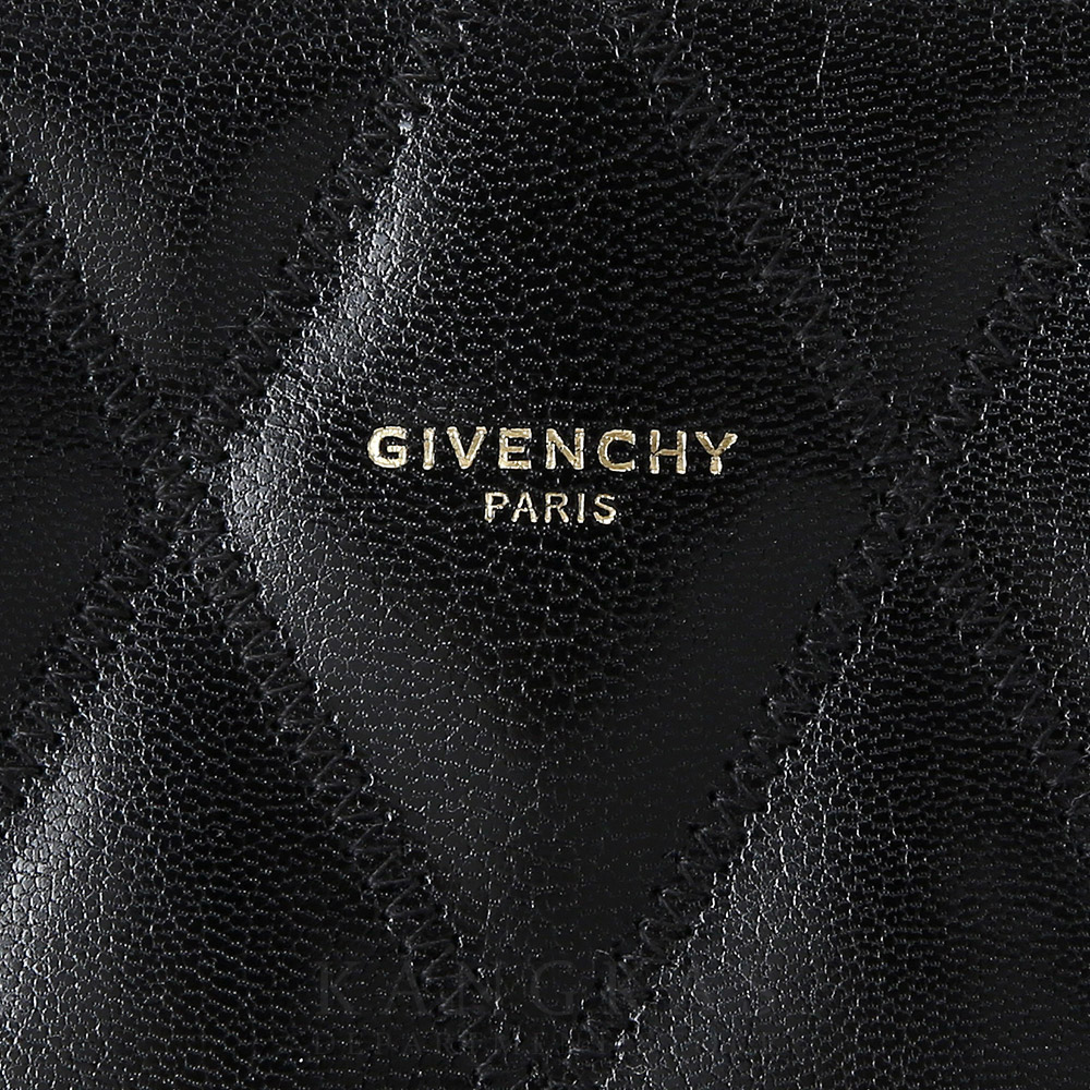 GIVENCHY(USED)지방시 퀼팅 클러치