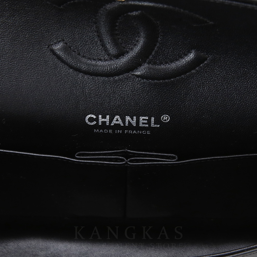 CHANEL(NEW)샤넬 클래식 쉐브론 램스킨 미듐 블랙 (새제품) NEW PRODUCT