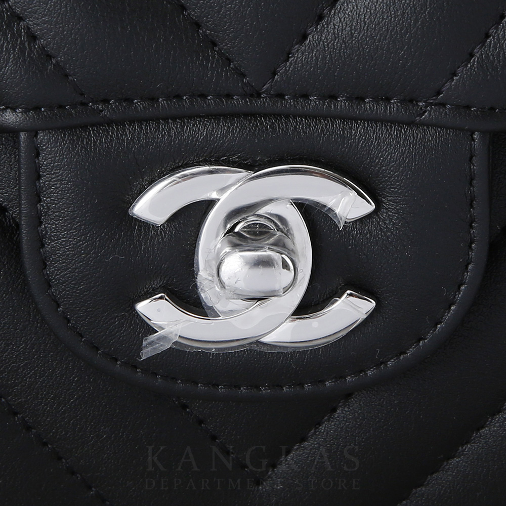 CHANEL(NEW)샤넬 클래식 쉐브론 램스킨 미듐 블랙 (새제품) NEW PRODUCT