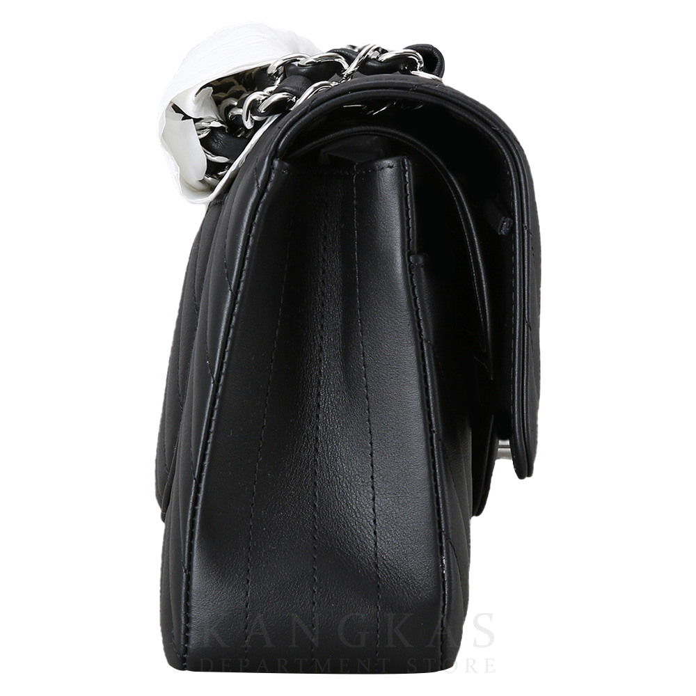 CHANEL(NEW)샤넬 클래식 쉐브론 램스킨 미듐 블랙 (새제품) NEW PRODUCT