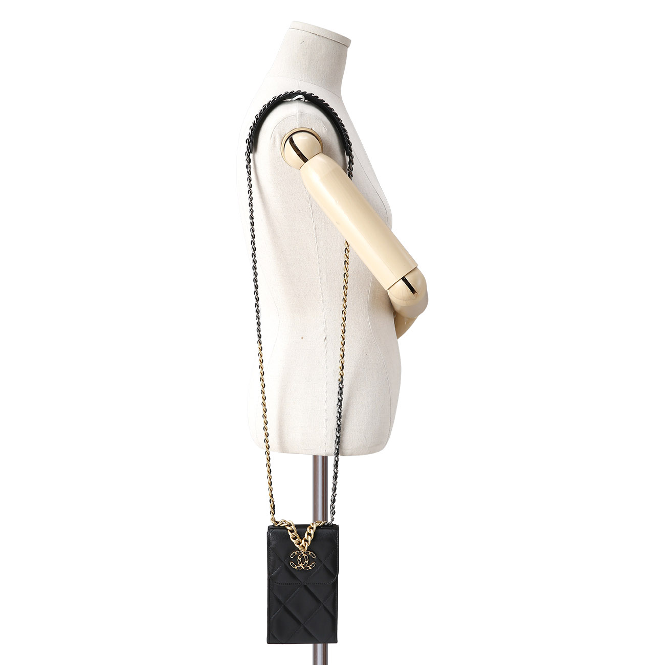 CHANEL(USED)K샤넬 19 폰 케이스 체인백