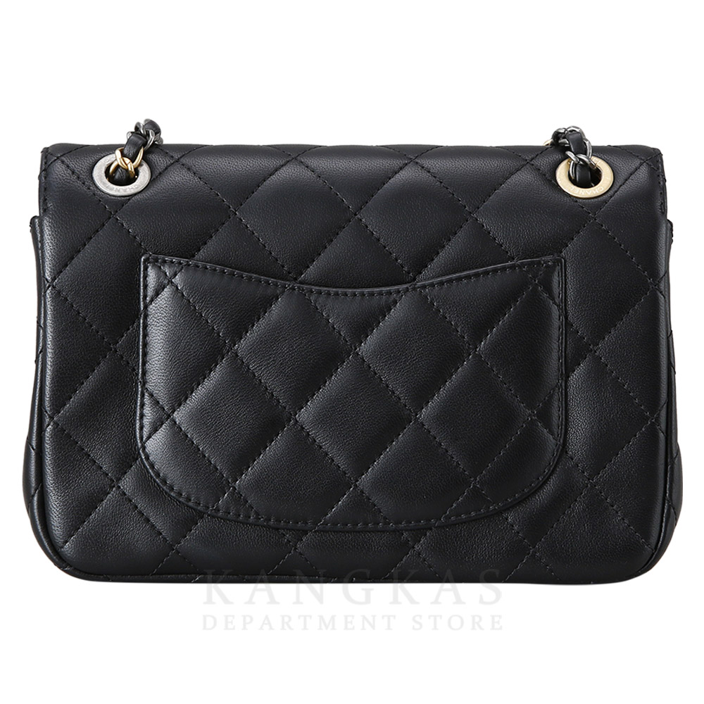 CHANEL(USED)샤넬 참 장식 미니 플랩백 블랙
