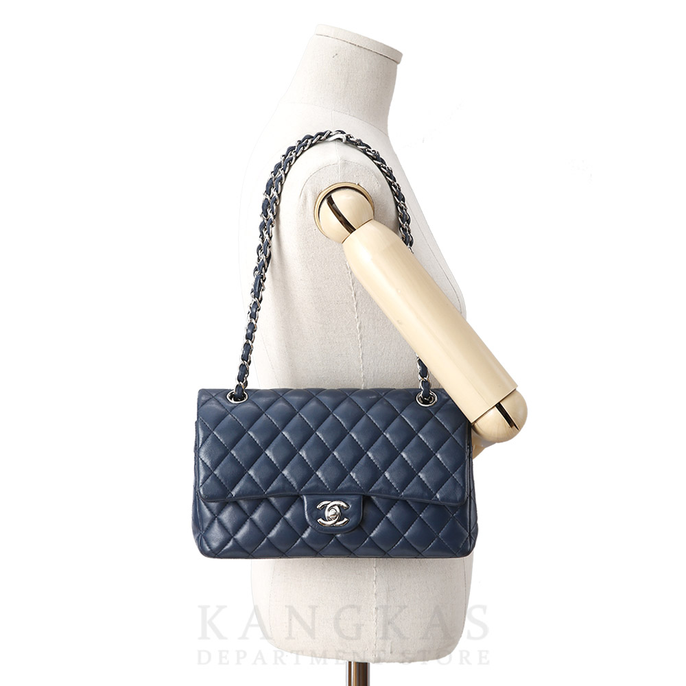CHANEL(USED)샤넬 클래식 램스킨 미듐 플랩백