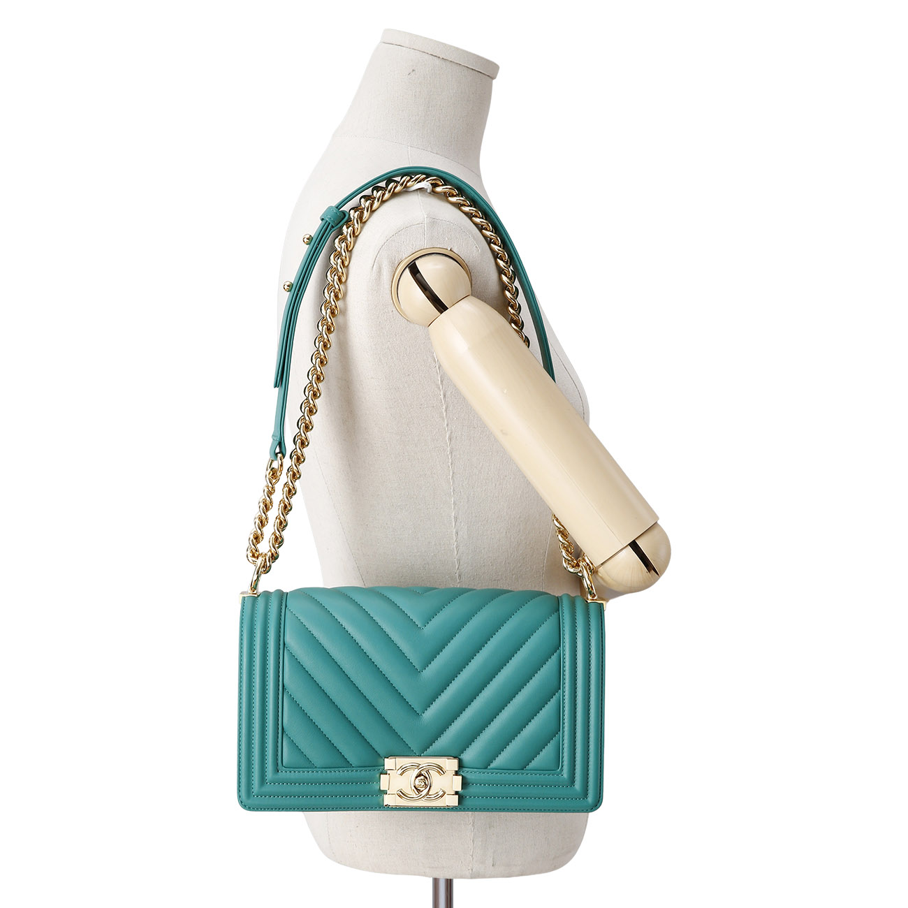 CHANEL(USED)샤넬 보이샤넬 쉐브론 램스킨 미듐