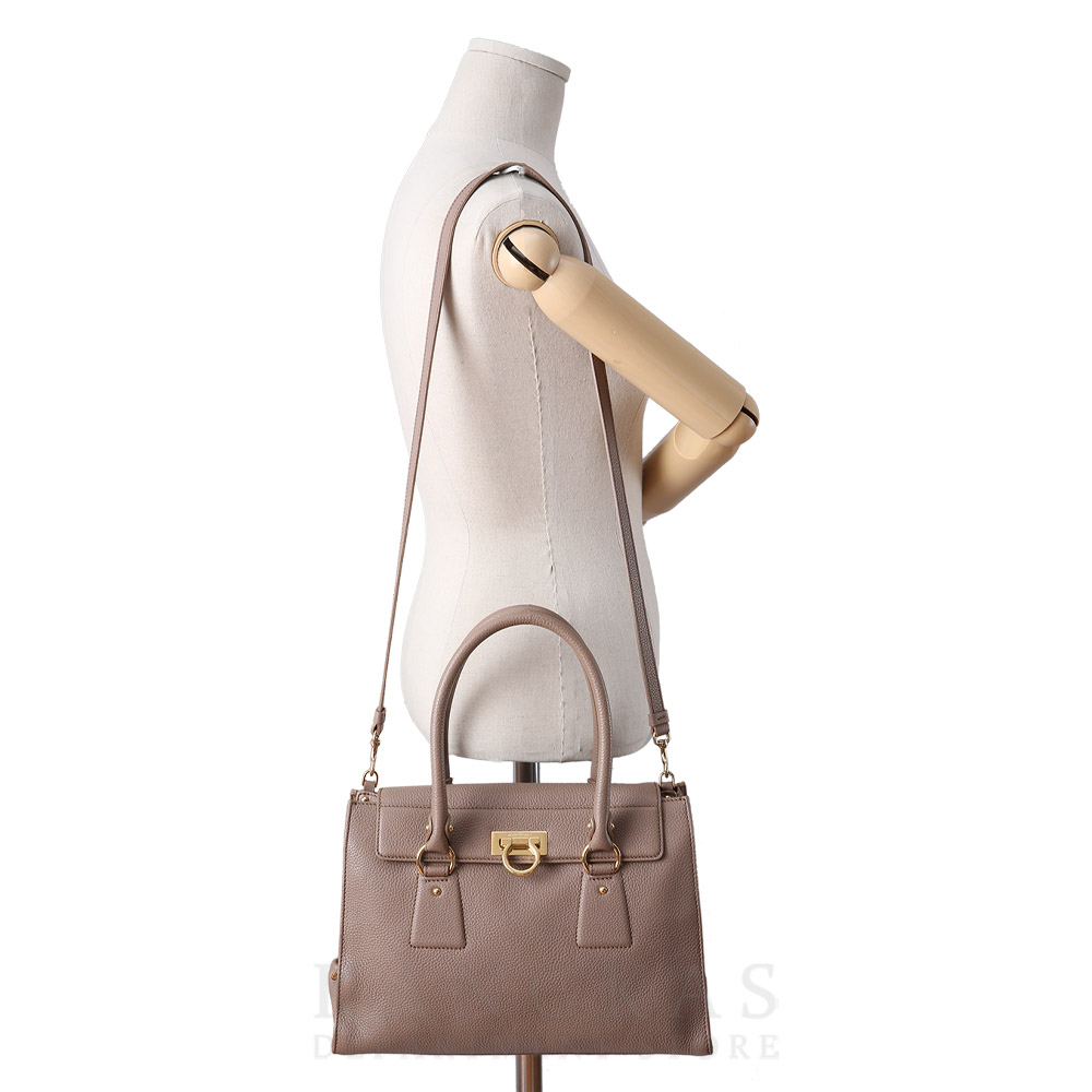 FERRAGAMO(USED)로티백