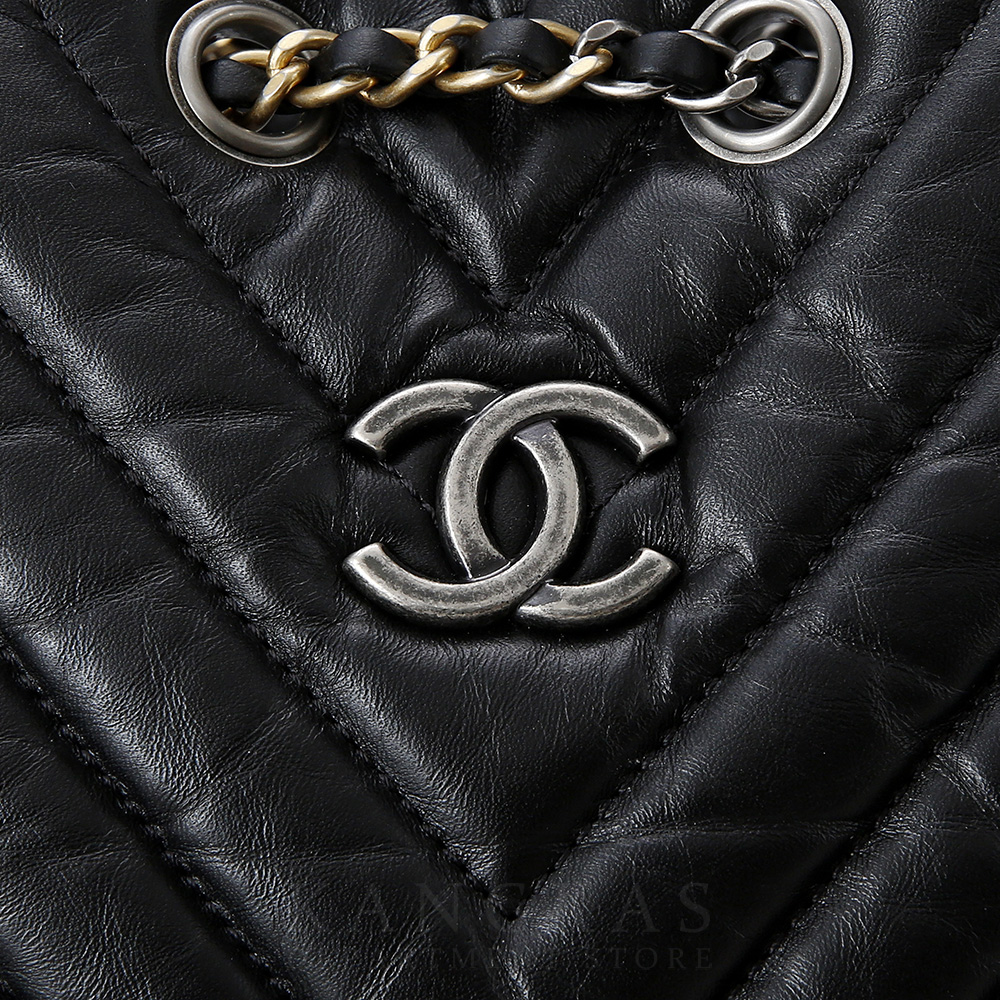 CHANEL(USED)샤넬 가브리엘 쉐브론 백팩