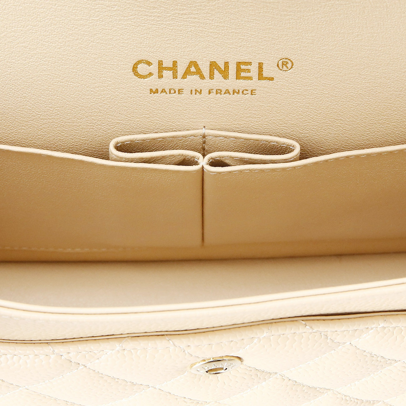 CHANEL(USED)샤넬 베이지 캐비어 클래식 미듐 플랩백