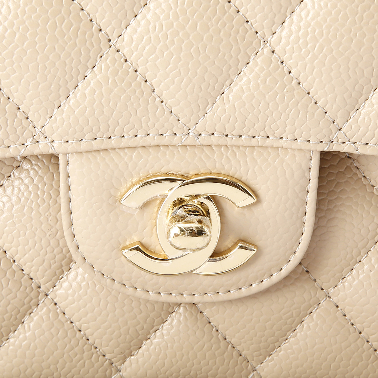CHANEL(USED)샤넬 베이지 캐비어 클래식 미듐 플랩백