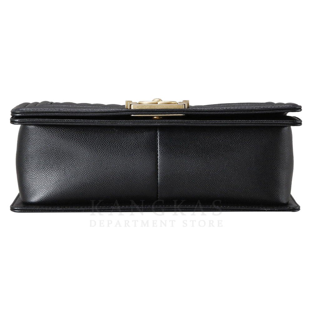 CHANEL(USED)샤넬 보이샤넬 캐비어 미듐 금장